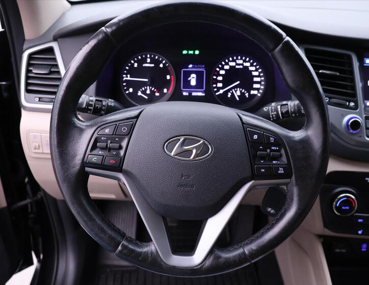 Hyundai Tucson 19