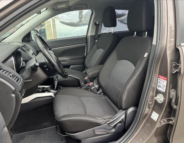 Mitsubishi ASX 9