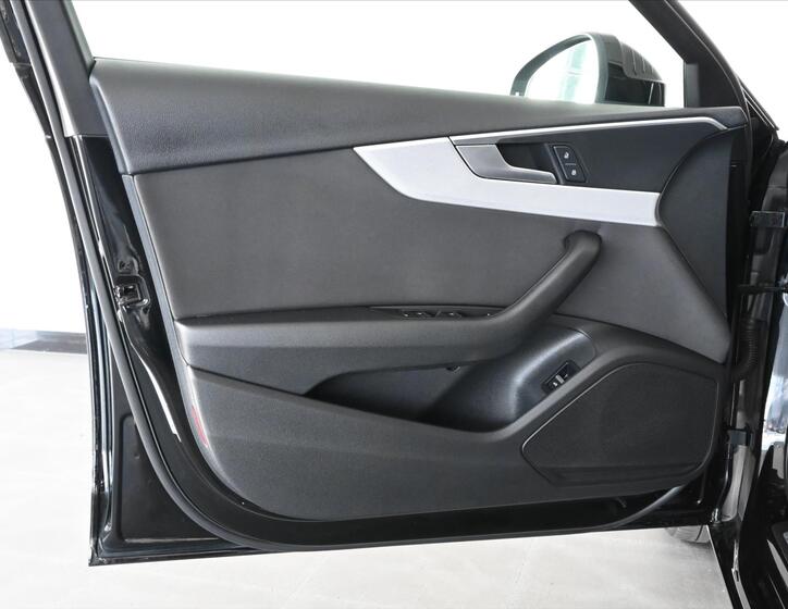 Audi A4 26