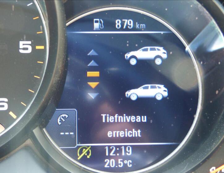 Porsche Cayenne 22