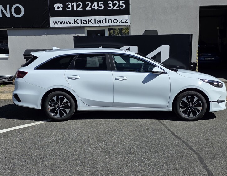 KIA Ceed 4