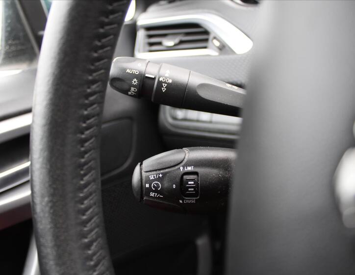Peugeot 2008 15