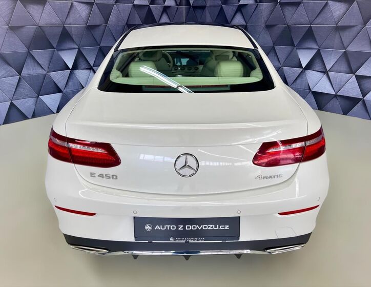 Mercedes-Benz Třídy E 6