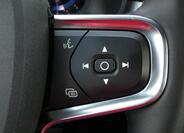 Volvo XC40 12