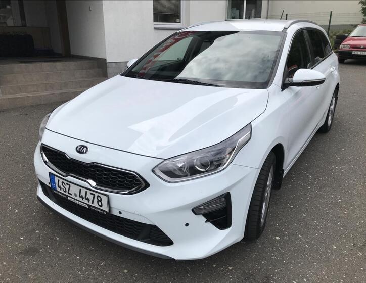 KIA Ceed 4