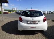 Peugeot 208 4