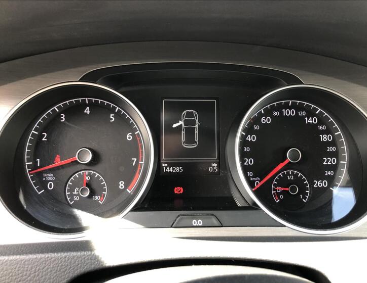 Volkswagen Golf 15