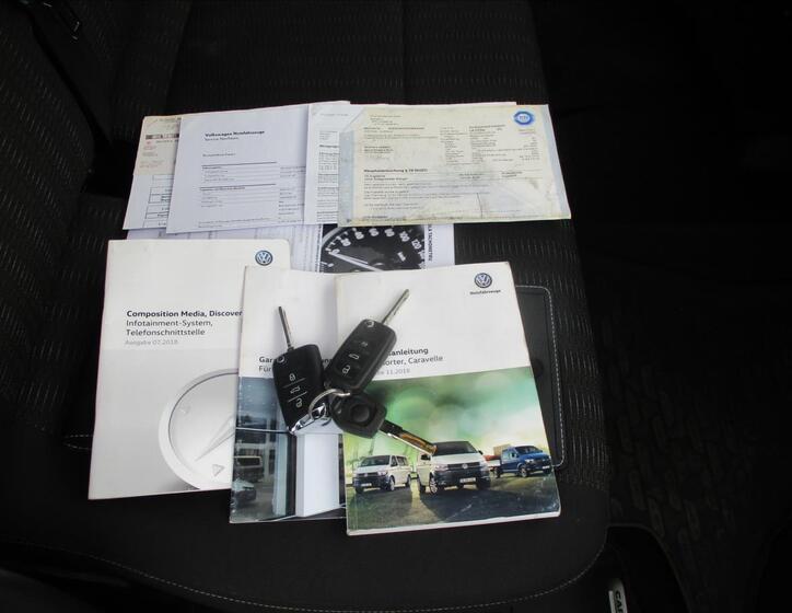 Volkswagen Caravelle 13