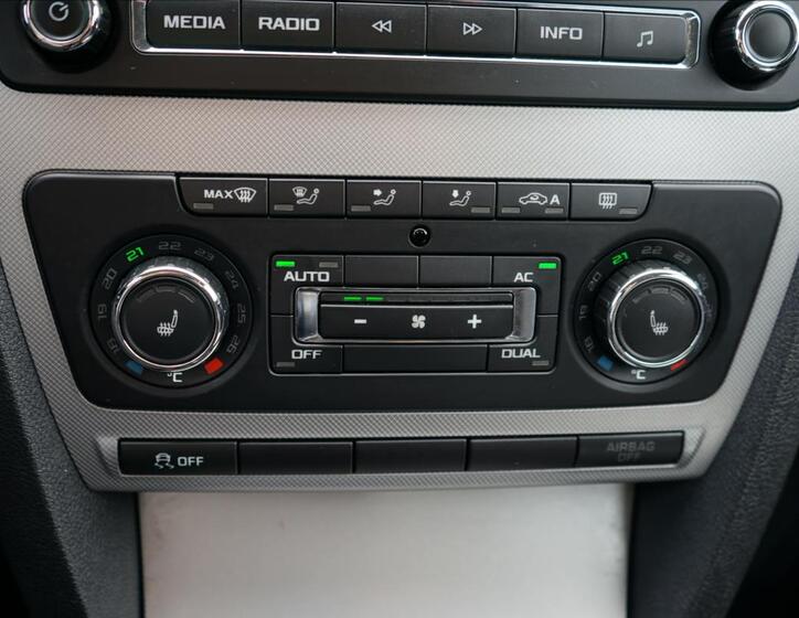 Škoda Octavia 14