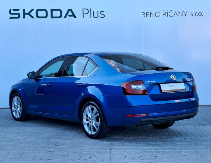 Škoda Octavia 10
