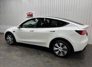 Tesla Model Y 5