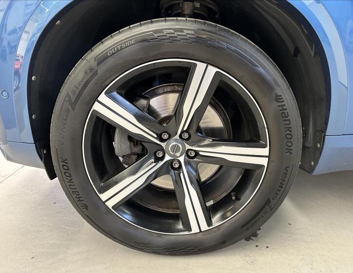 Volvo XC90 35
