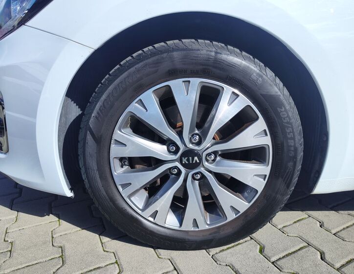 KIA Ceed 29