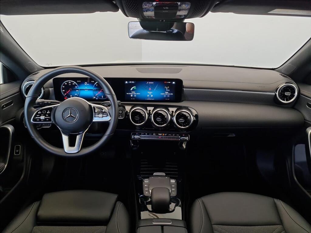 Mercedes-Benz CLA 11
