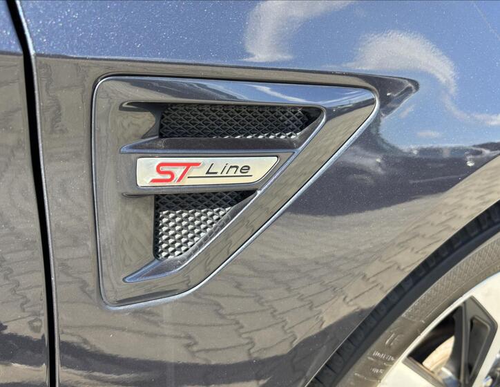 Ford S-MAX 8