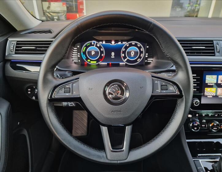 Škoda Superb 21