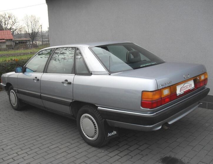 Audi 100 3