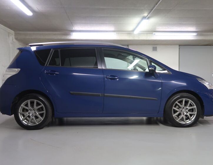 Toyota Verso 4