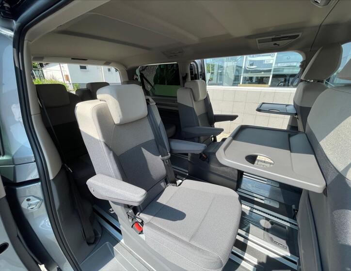 Volkswagen Multivan 16