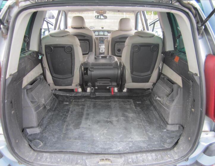 Peugeot 807 30