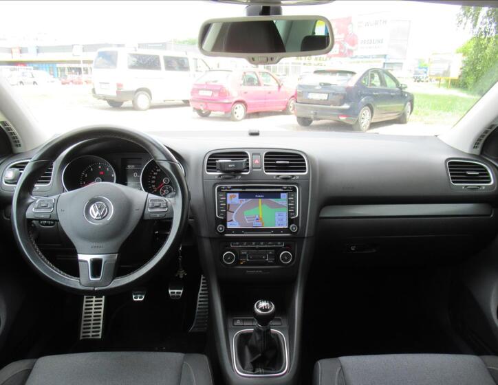 Volkswagen Golf 10