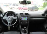 Volkswagen Golf 10