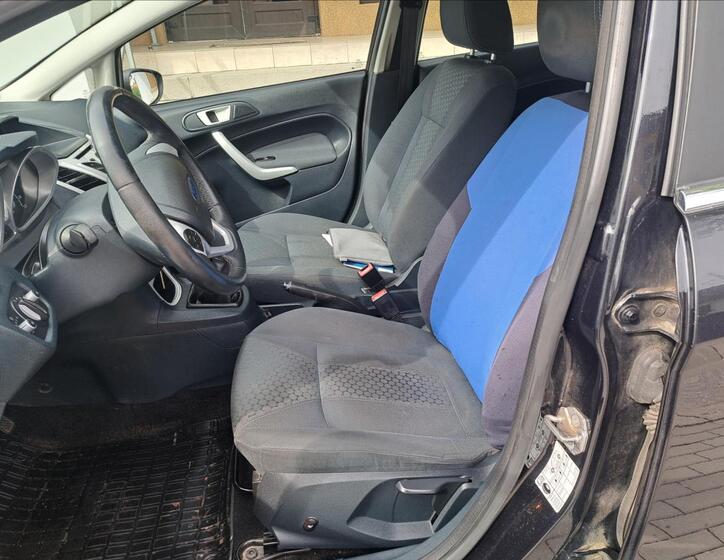 Ford Fiesta 38