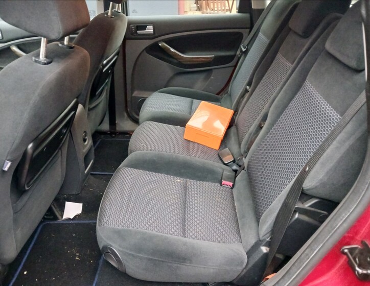 Ford C-MAX 9
