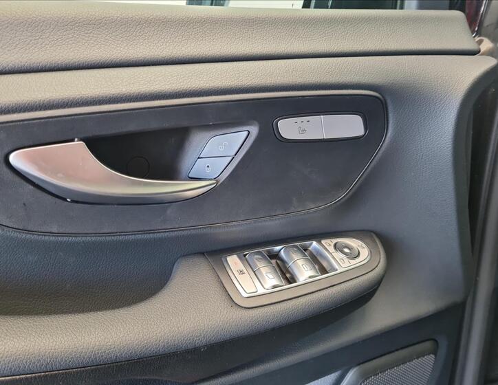 Mercedes-Benz Třídy V 17