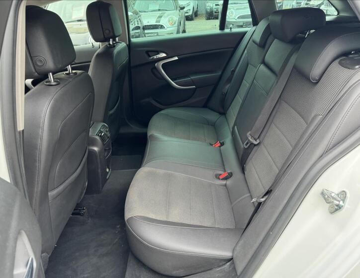 Opel Insignia 25