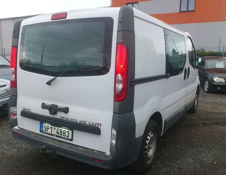 Opel Vivaro 5