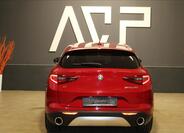 Alfa Romeo Stelvio 10
