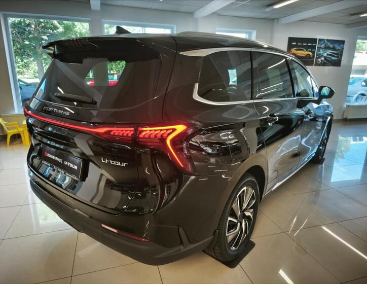 Dongfeng U-Tour 3