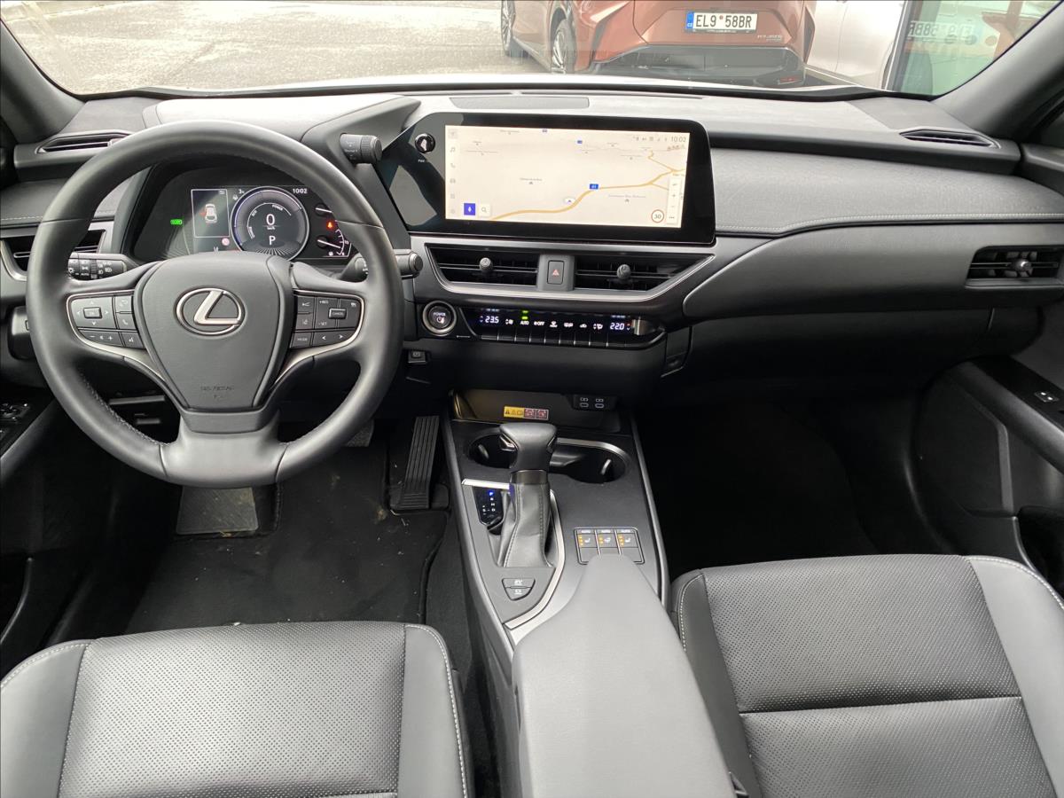 Lexus UX 250h