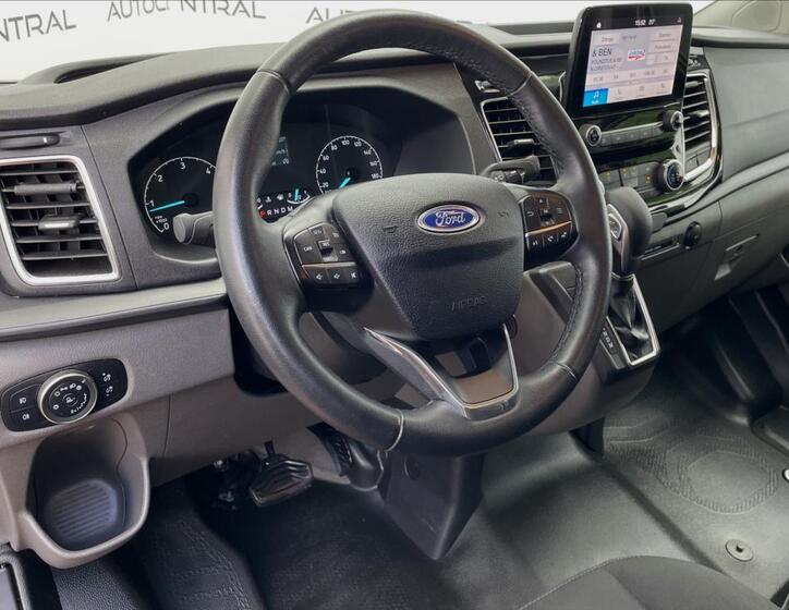 Ford Transit 13