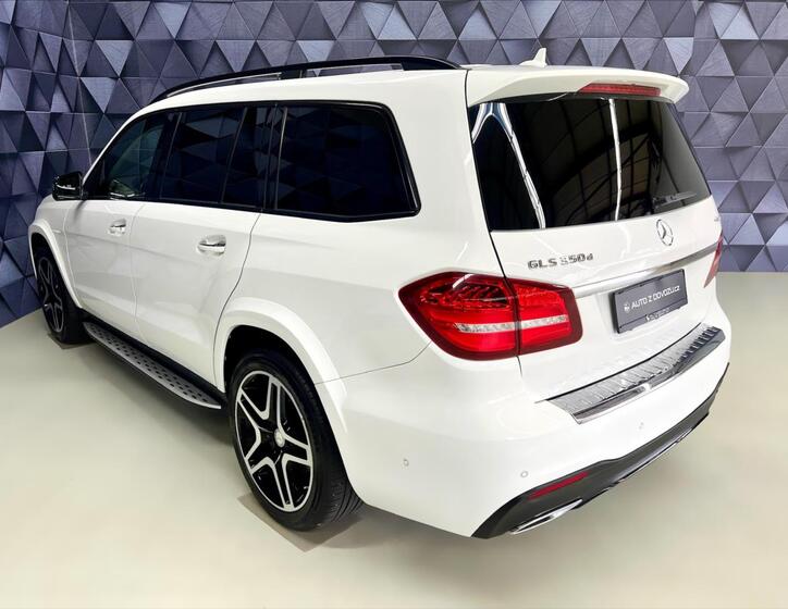 Mercedes-Benz GLS 5