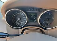 Mercedes-Benz Třídy M 24
