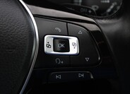 Volkswagen Passat 25