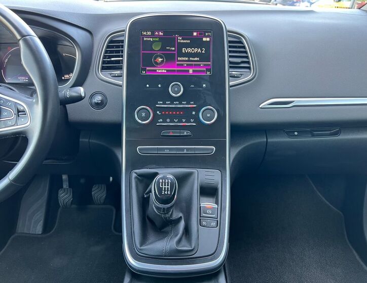 Renault Grand Scénic 12