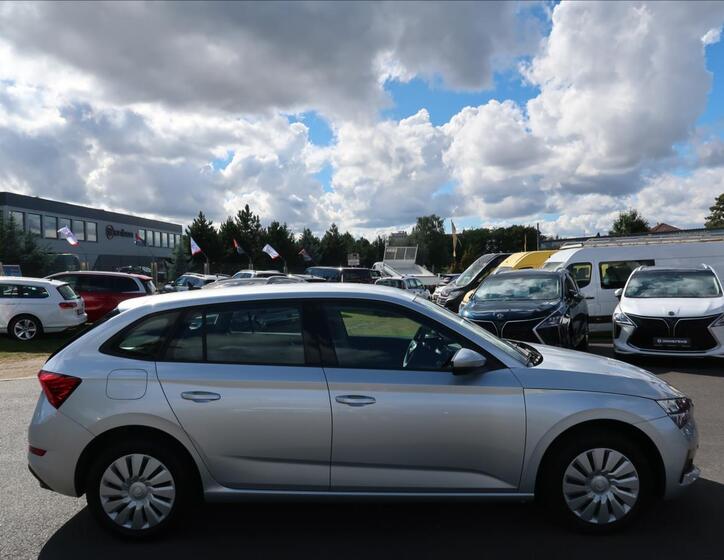 Škoda Scala 5
