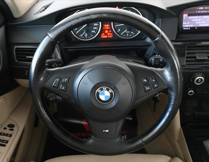 BMW Řada 5 16