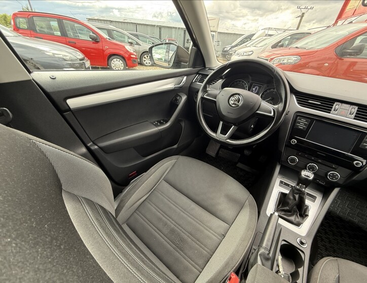 Škoda Octavia 23