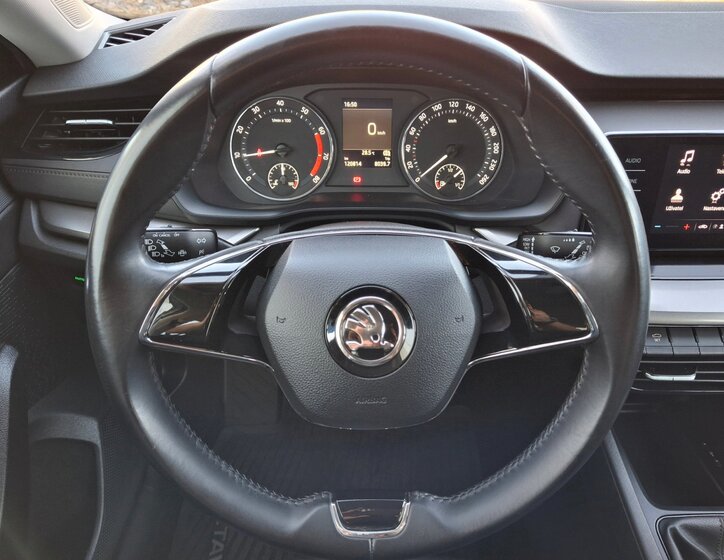 Škoda Octavia 10
