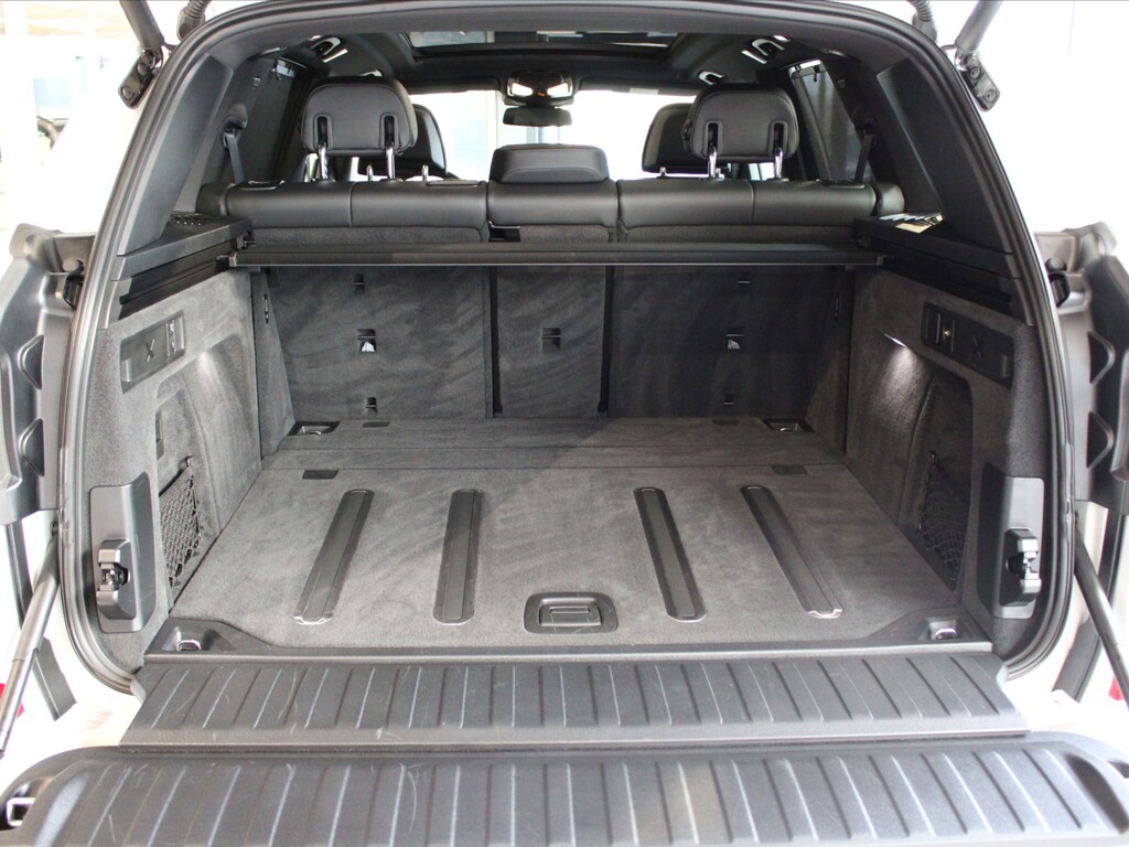 BMW X5 8