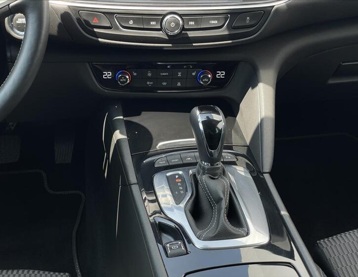 Opel Insignia 13