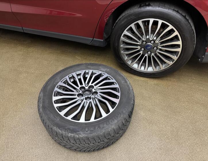 Ford S-MAX 47