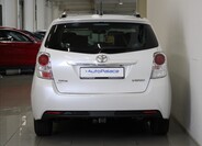 Toyota Verso 4