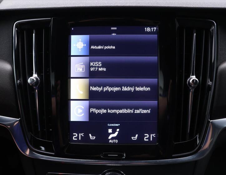 Volvo V90 25