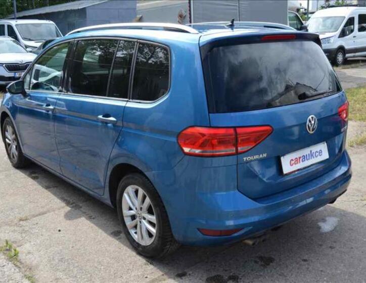 Volkswagen Touran 6