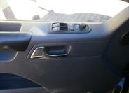 Volkswagen Multivan 13